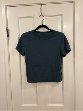 Lululemon Basic Crewneck Tee in Dark Green